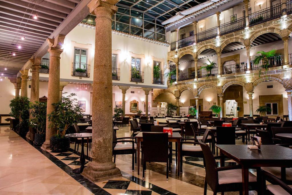 洛维拉达宫酒店 Ávila 外观 照片